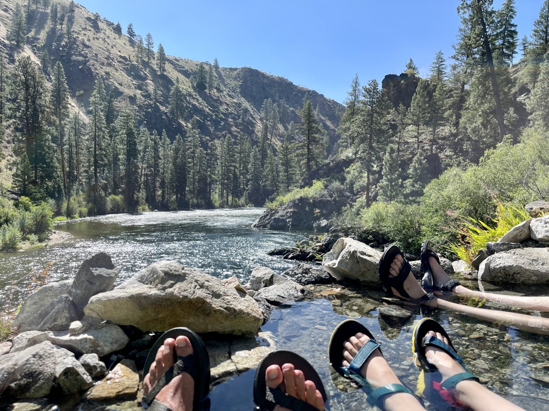 MF Feet in Hotsprings